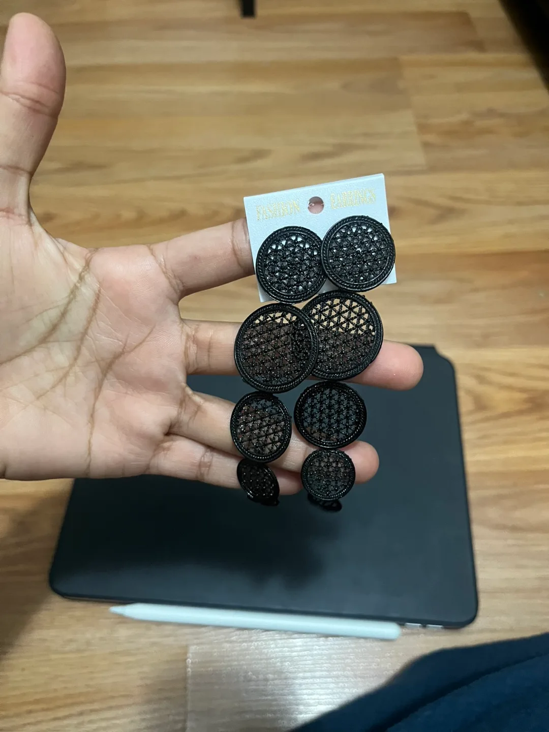 #freecycle Fashion Earrings - Black thumbnail