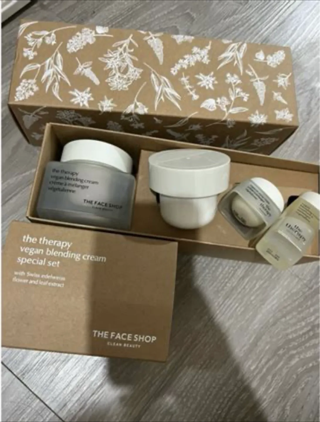 the therapy vegan blending cream special set image indicator(3)