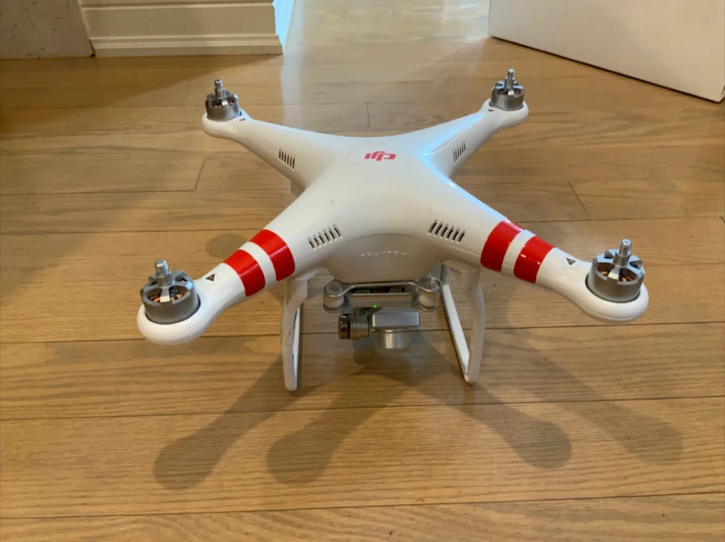 DJI Phantom 2 Vision+ Drone image indicator(2)