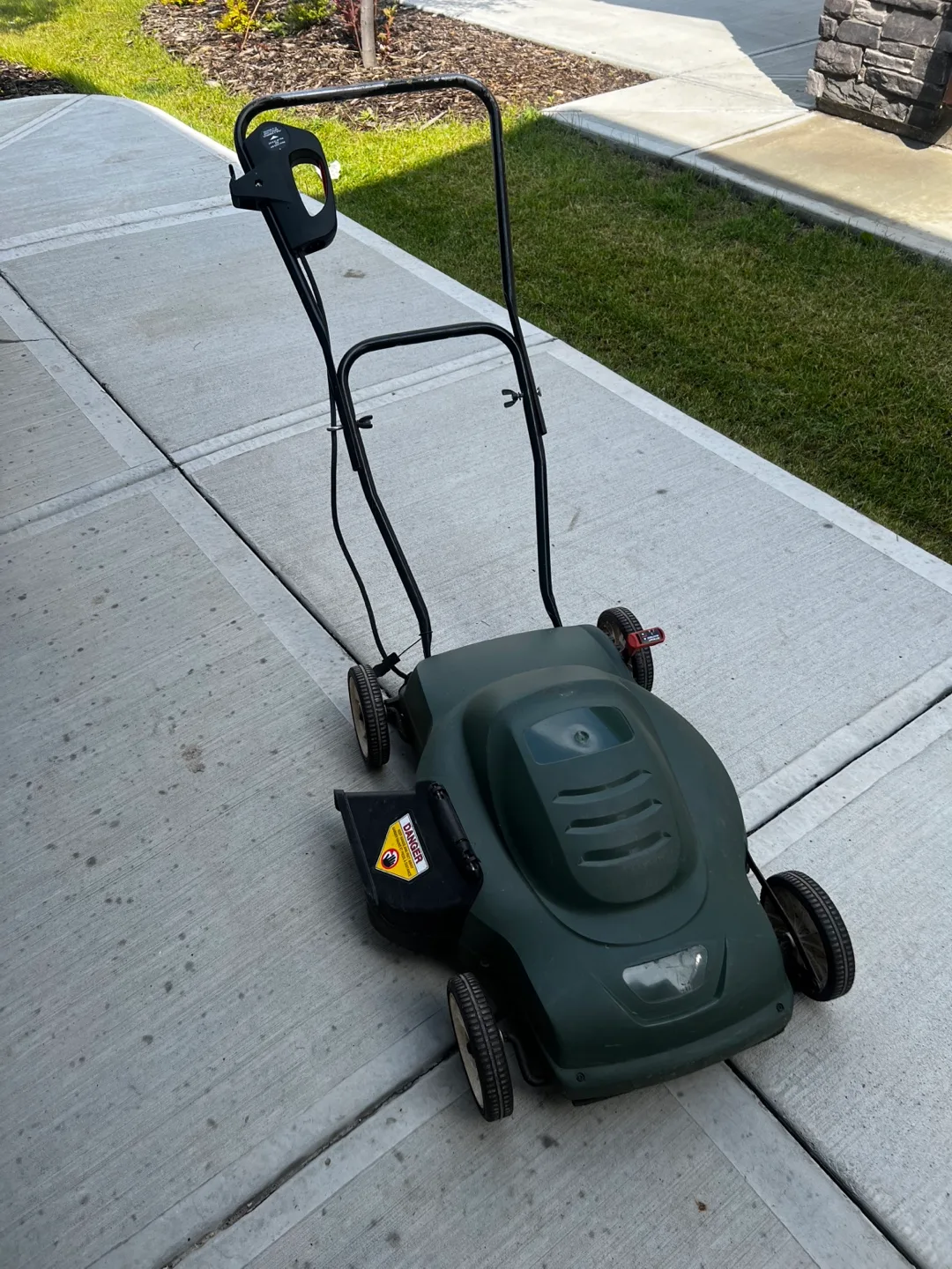 Lawn Mower thumbnail