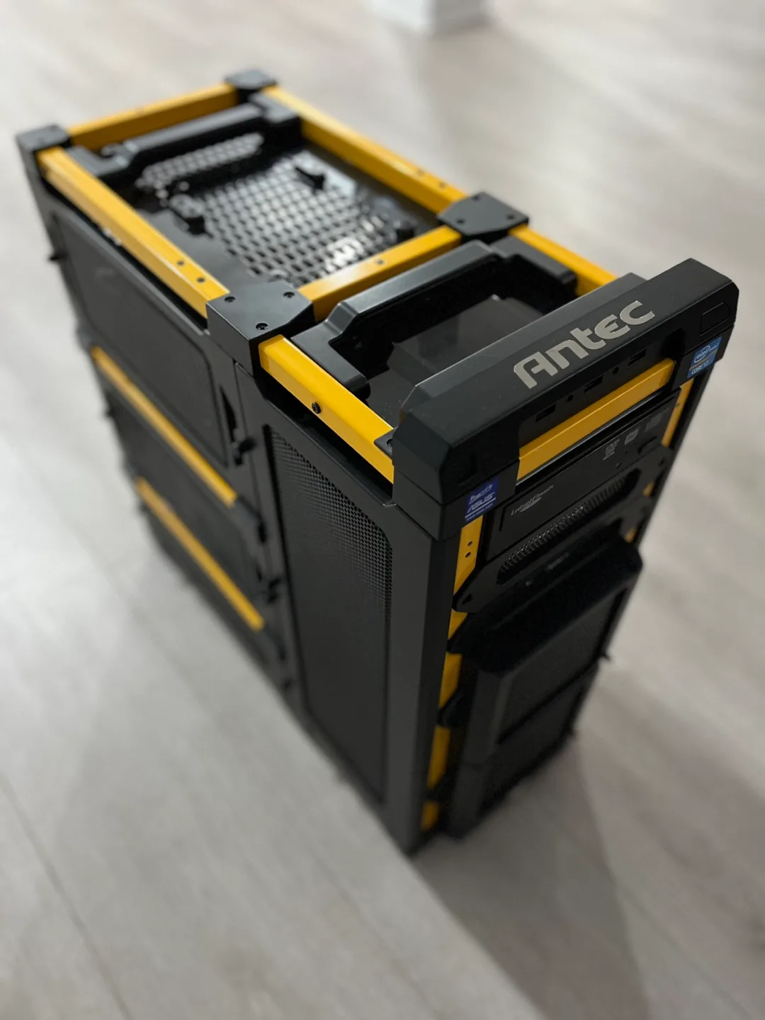 Custom Gaming PC - Performs AMAZING image indicator(2)