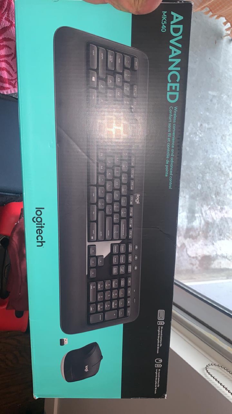 Logitech MKS40 Advanced Wireless Keyboard & Mouse
