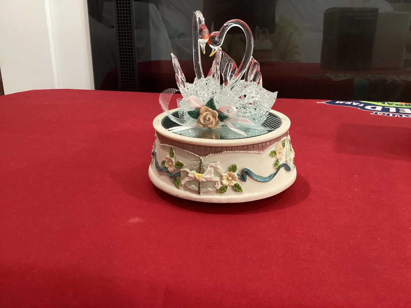 High Class Glass Swan Music Box thumbnail