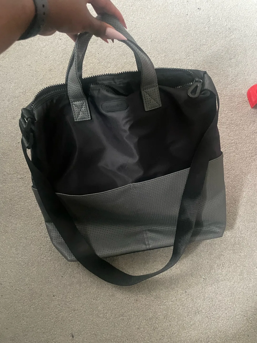 Caboodles Work Tote in Black - Like New! image indicator(2)