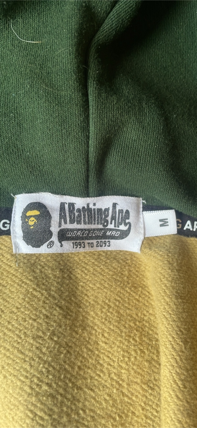 A Bathing Ape (BAPE) Camo Shark Hoodie - photo 2