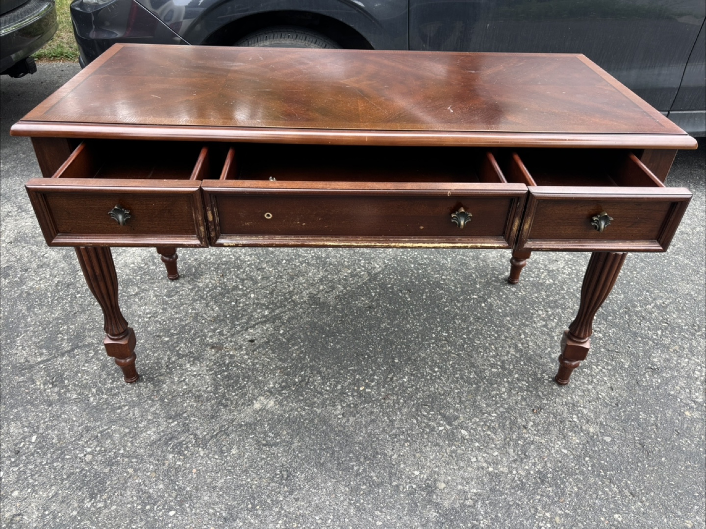 2009 Bombay and Co. Desk/Table - photo 2