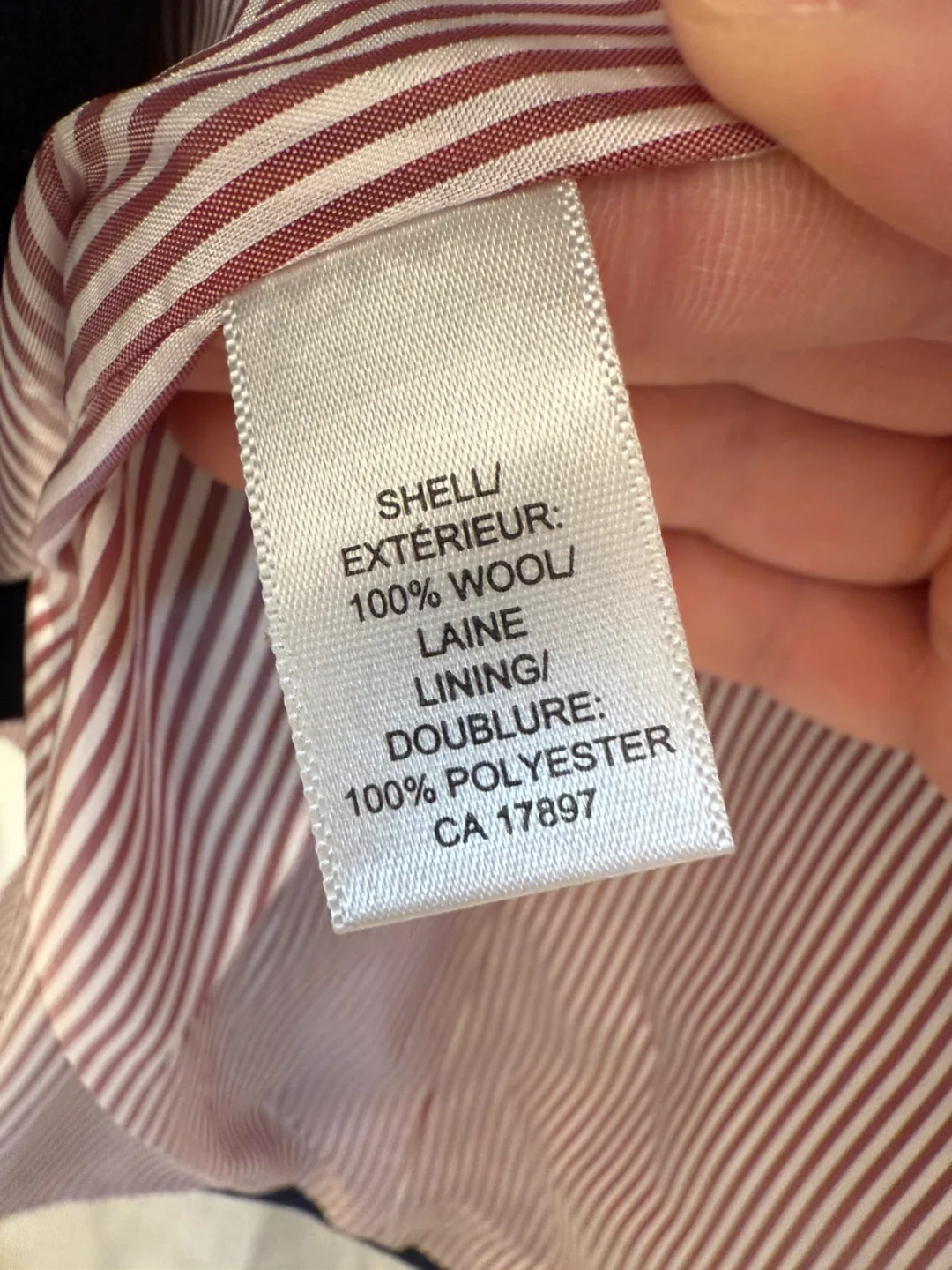 Banana Republic Tailor Slim Fit Men's Suit 38R and 30/32 pants image indicator(5)