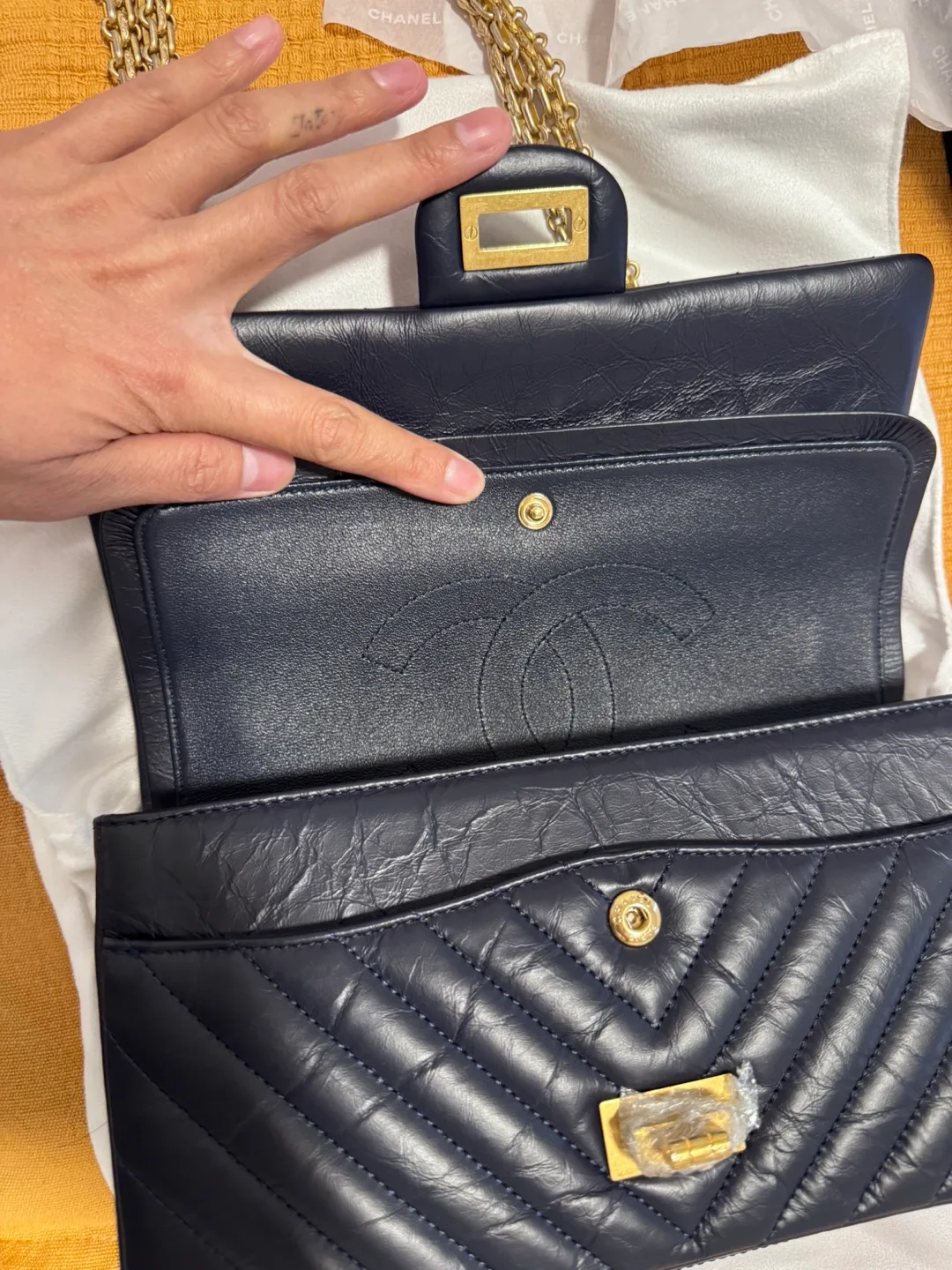 Chanel Navy Blue Leather Handbag image indicator(3)