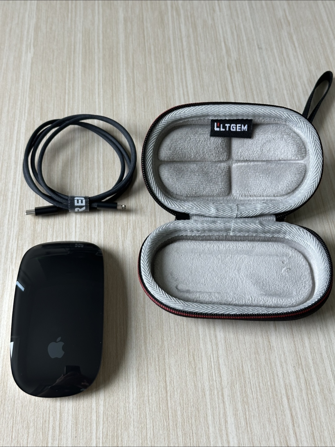 Apple Magic Mouse 2 - Black - photo 2