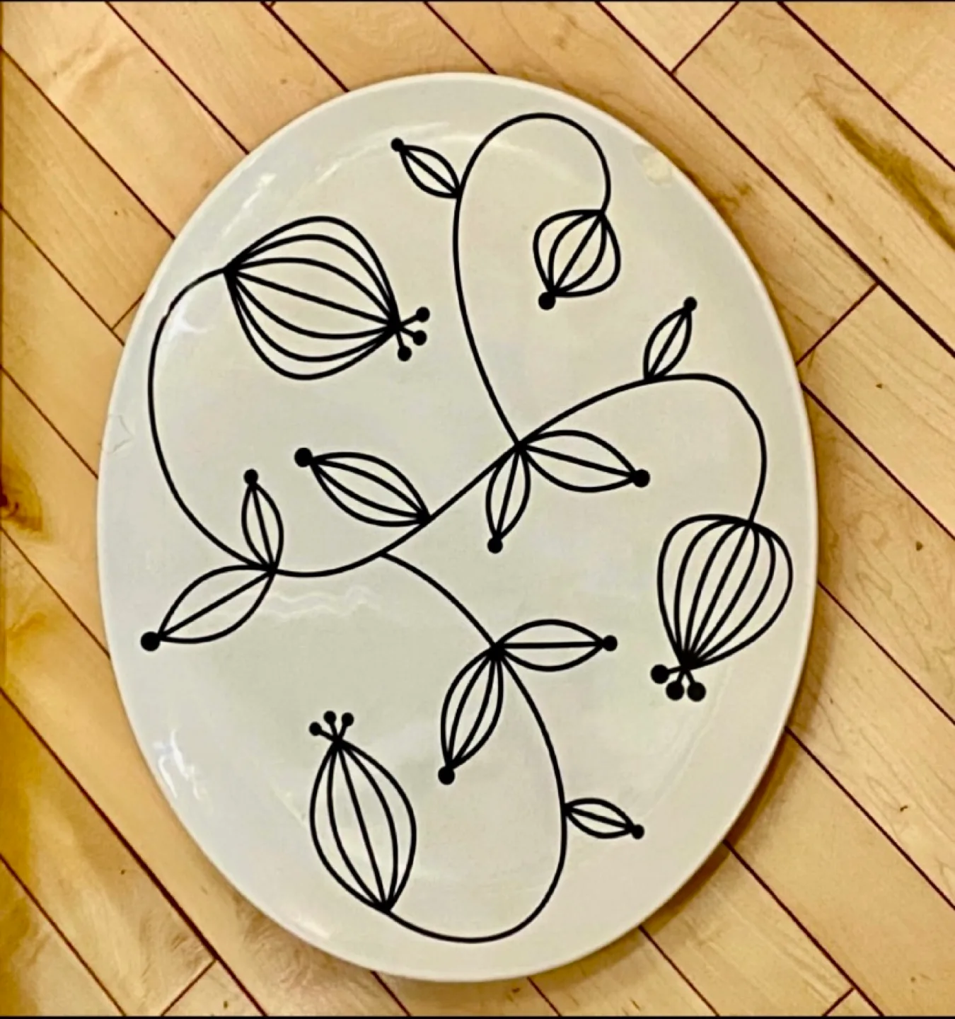 #freecycle Decorative Plate with Floral Design thumbnail