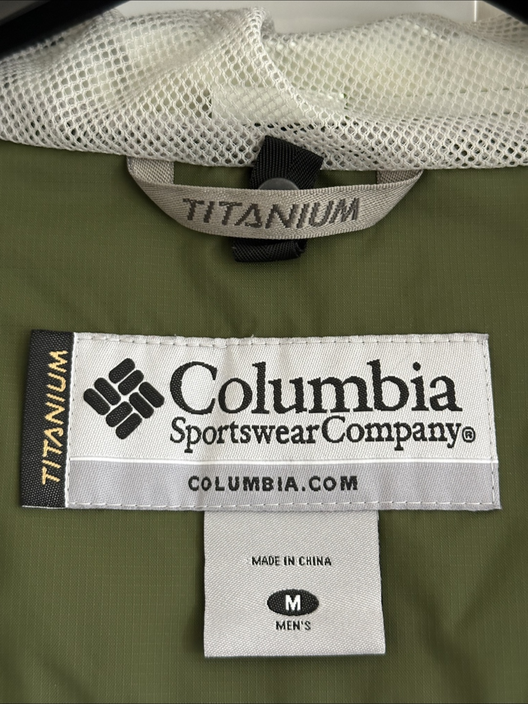 Columbia Titanium Waterproof Shell Jacket - photo 4