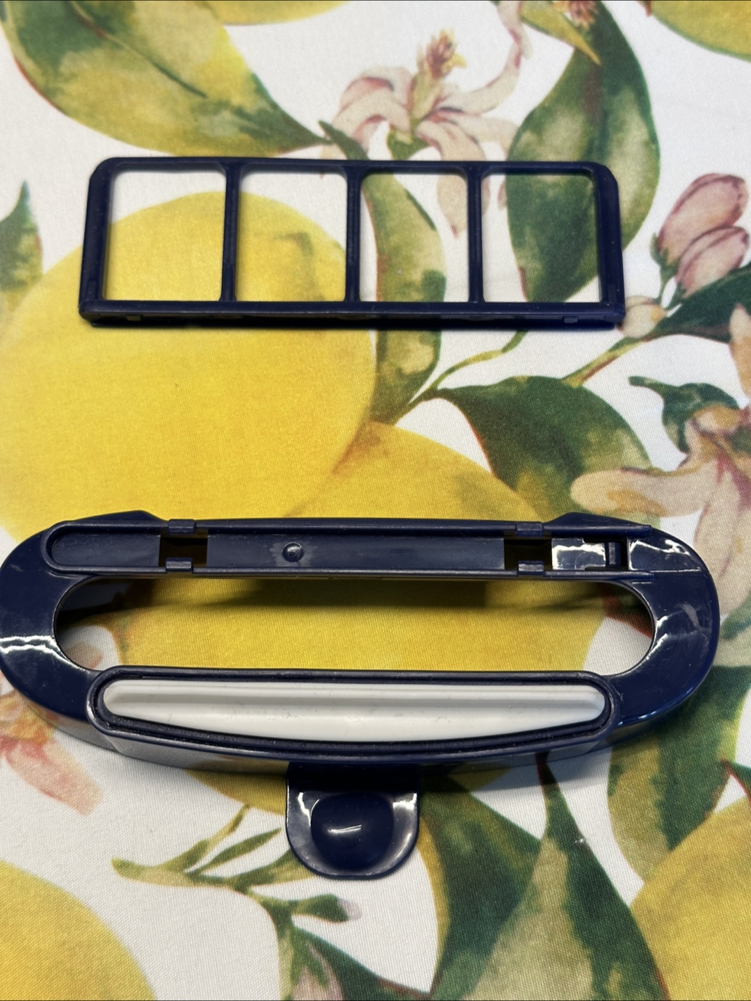 Conair Turbo ExtremeSteam Handheld Steamer - photo 5