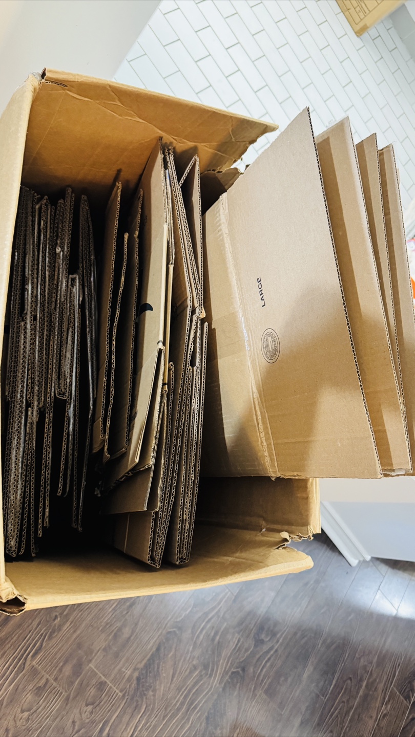 Free boxes - pick up asap - photo 2