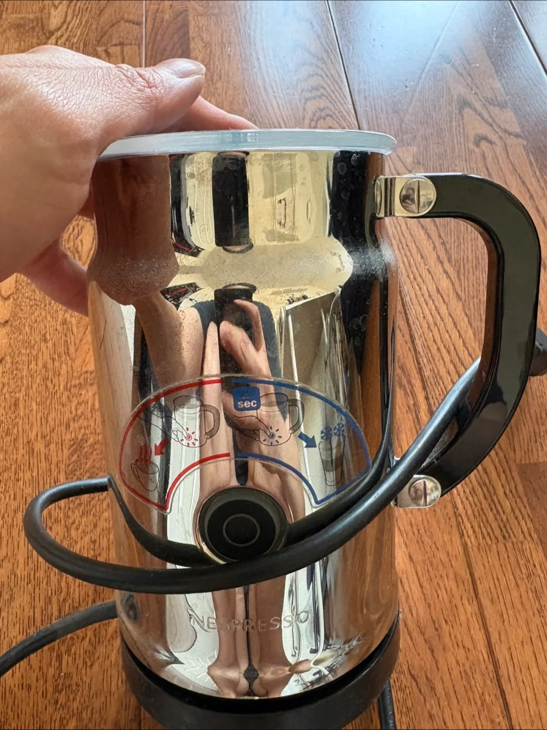 Nespresso Aeroccino Milk Frother thumbnail