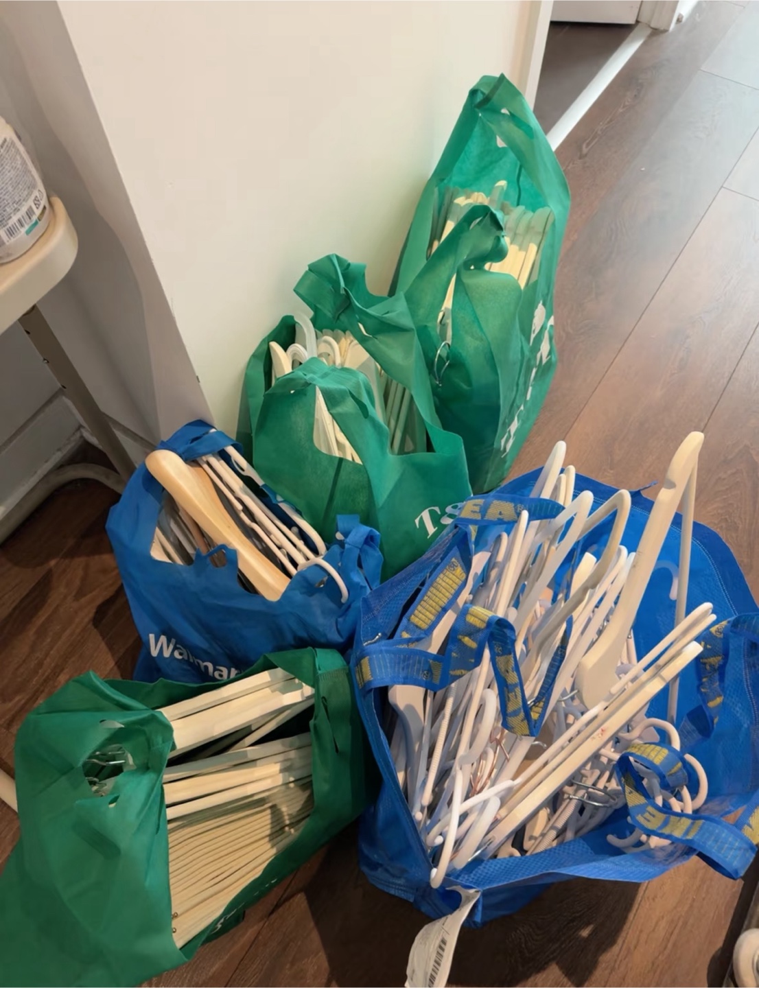 5CAD Clothes Hangers （80 or even more of it）