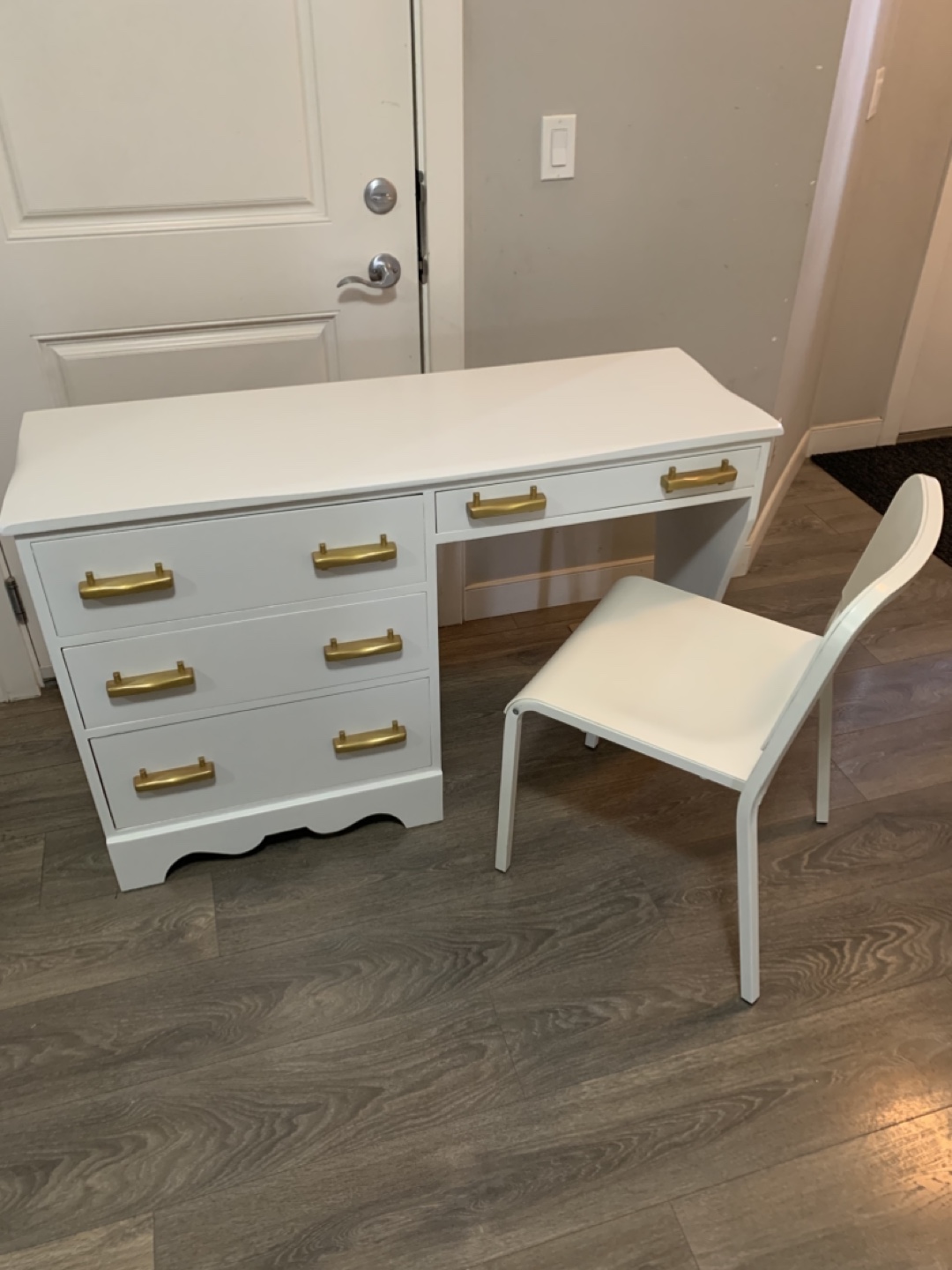 White Desk with Gold Handles - photo 2