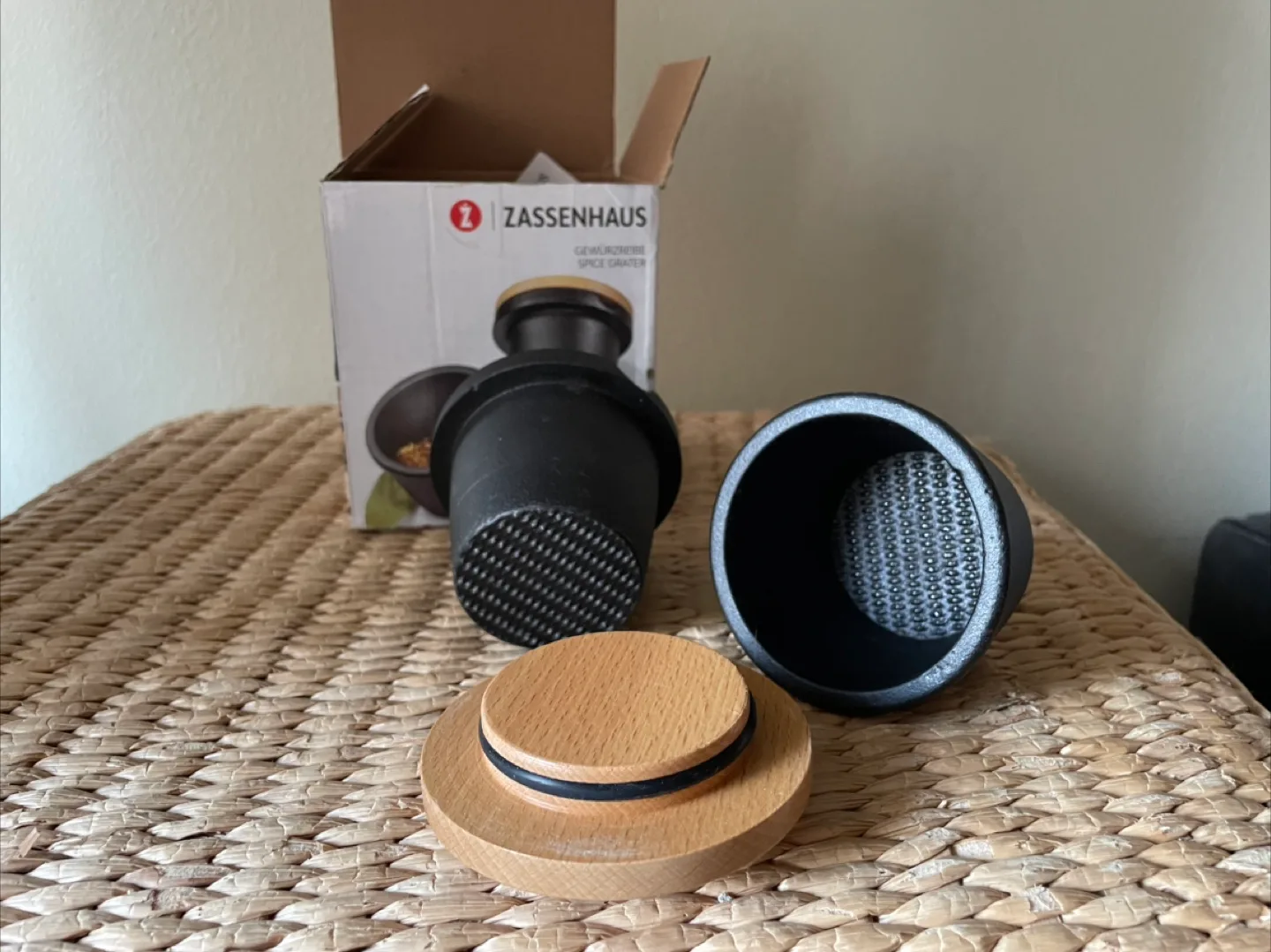 Zassenhaus Spice Grater with Box image indicator(2)
