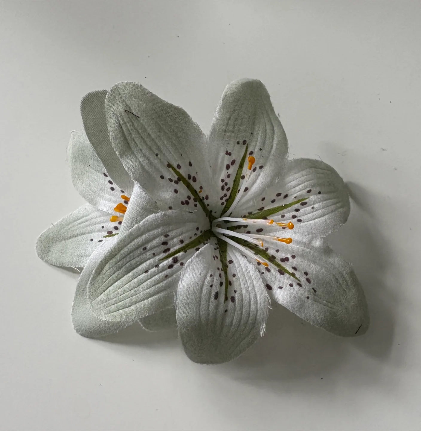 White Flower Hair Clip thumbnail