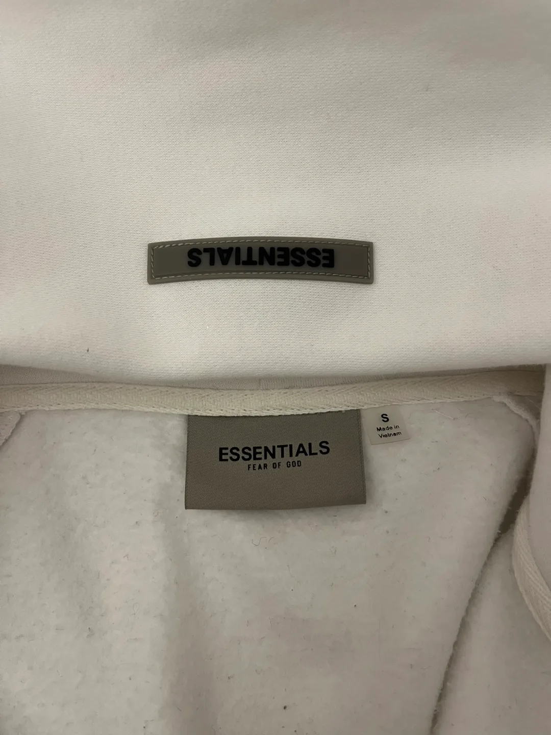 Essentials Fear of God White Zip-Up Hoodie - Size S image indicator(2)