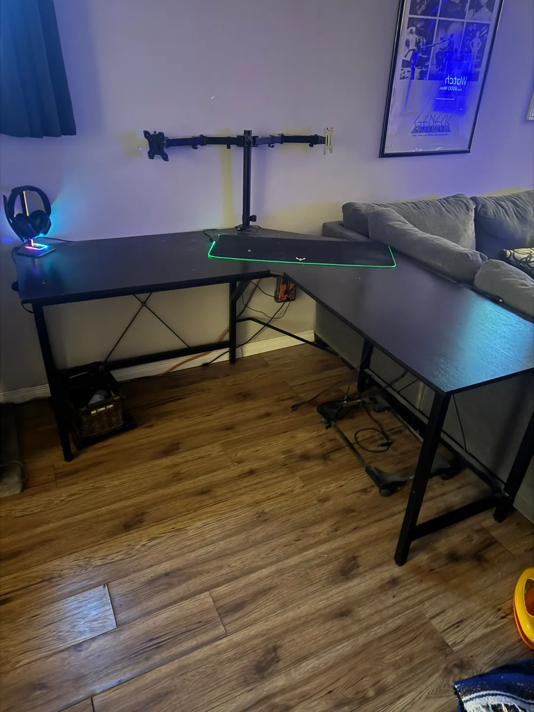 Black L-Shaped Gaming Desk thumbnail