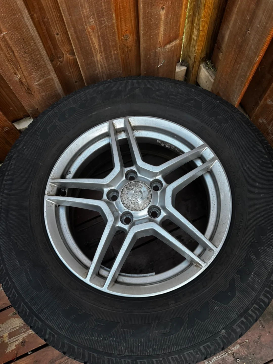 Set of BFG Radial Long Trail T/A Tires image indicator(3)