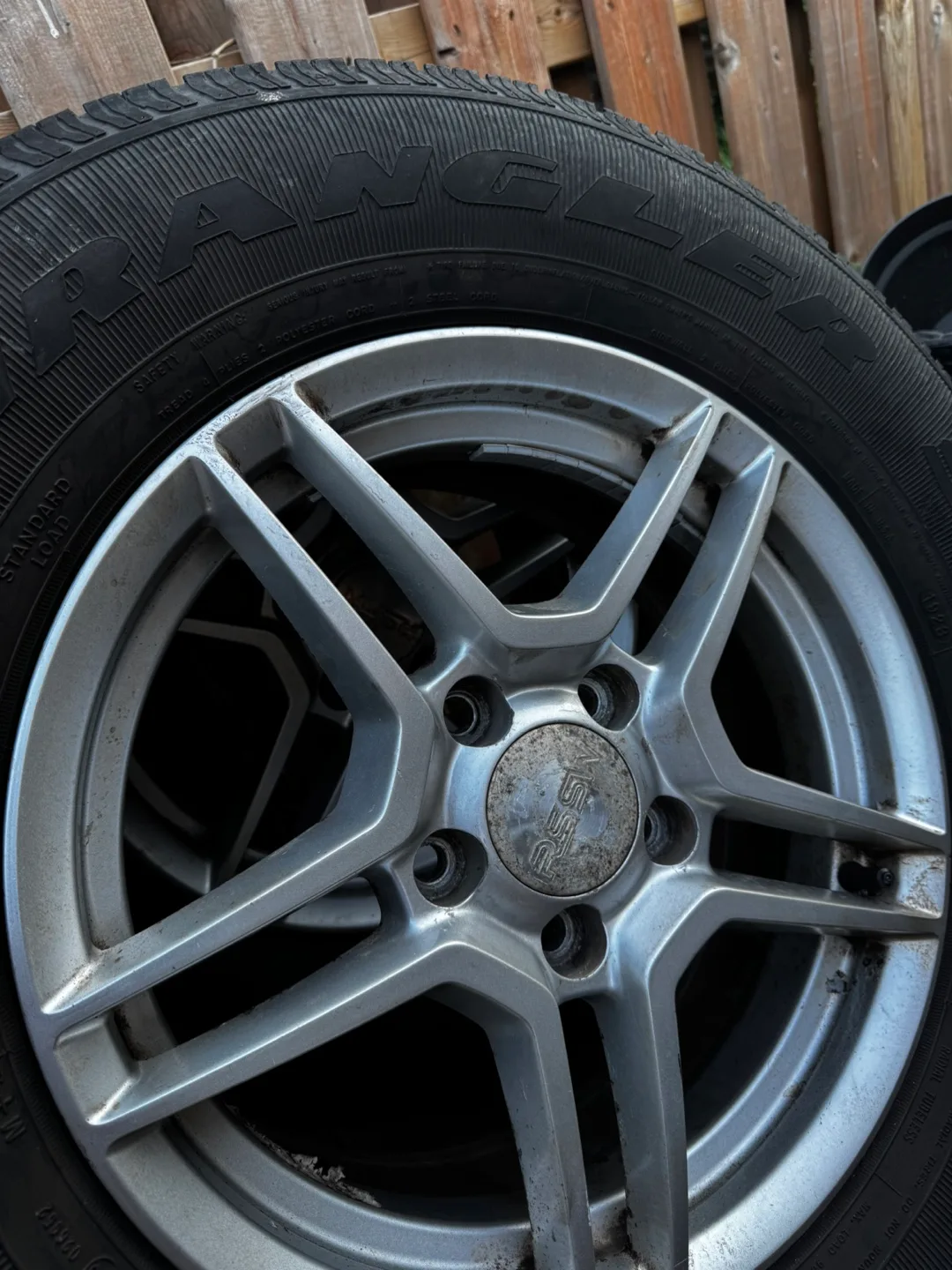 Set of BFG Radial Long Trail T/A Tires image indicator(4)