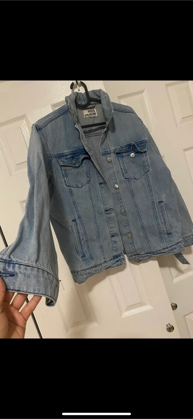 last call ☎️ HDS Denim Jacket - Size Medium image indicator(3)
