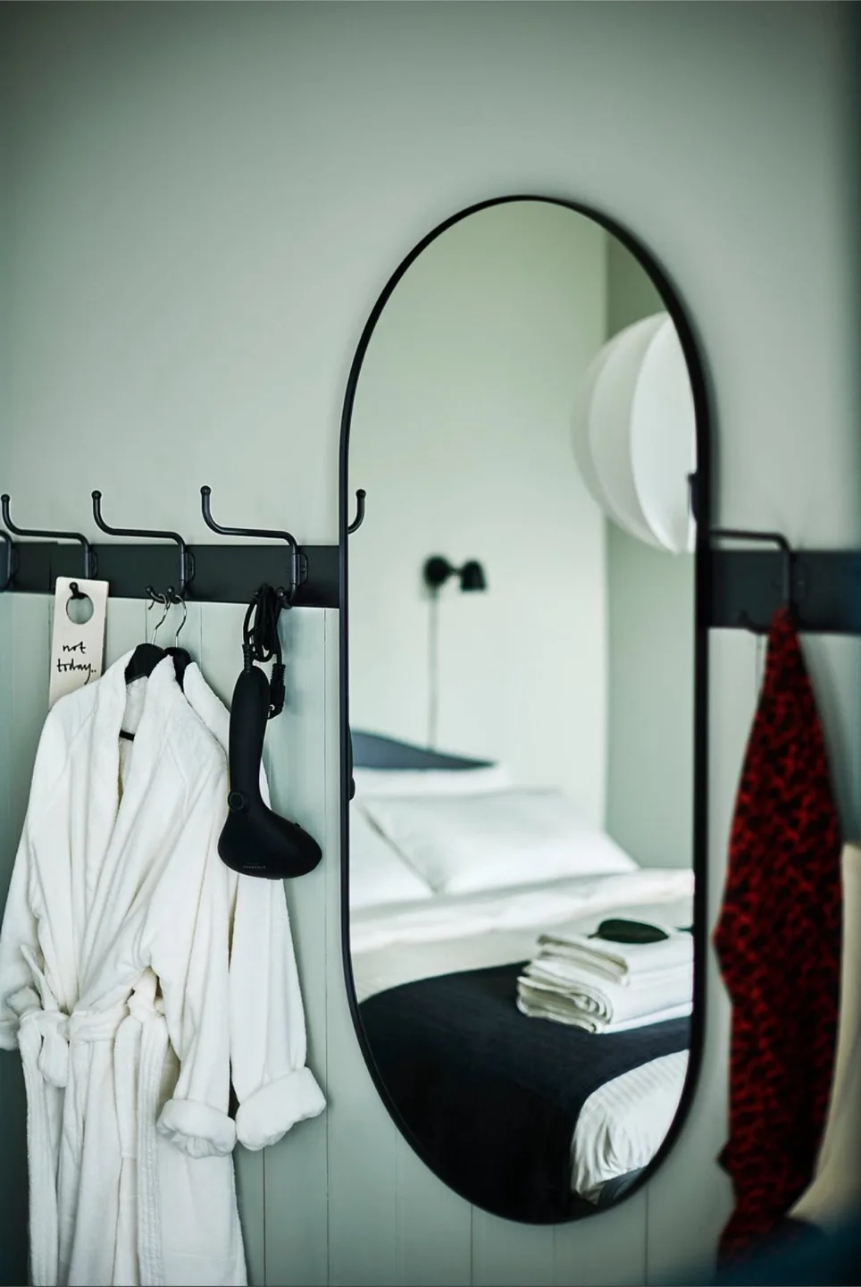 IKEA LINDBYN Mirror – 120x60 cm thumbnail