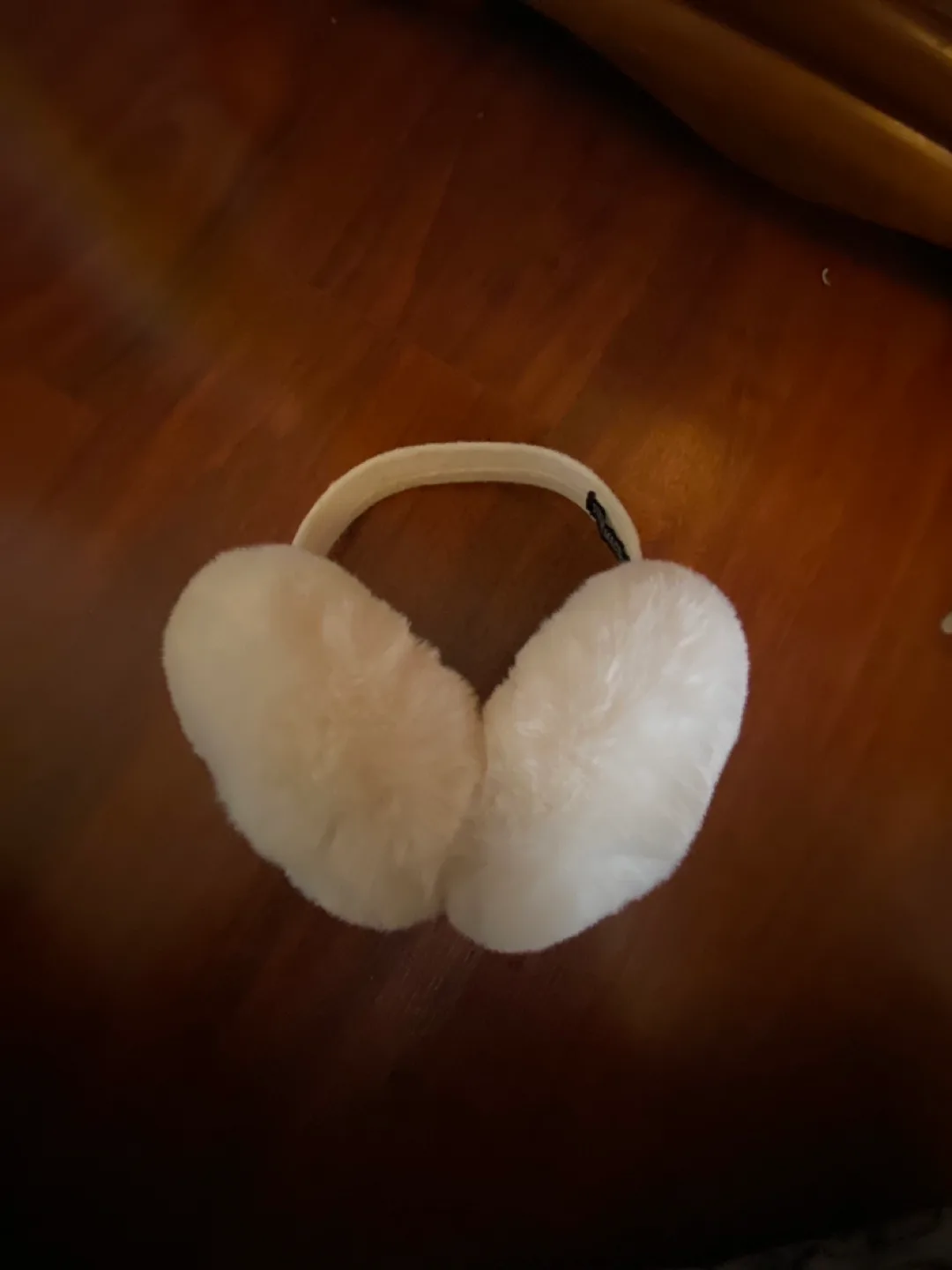 Steve Madden White Earmuffs image indicator(3)