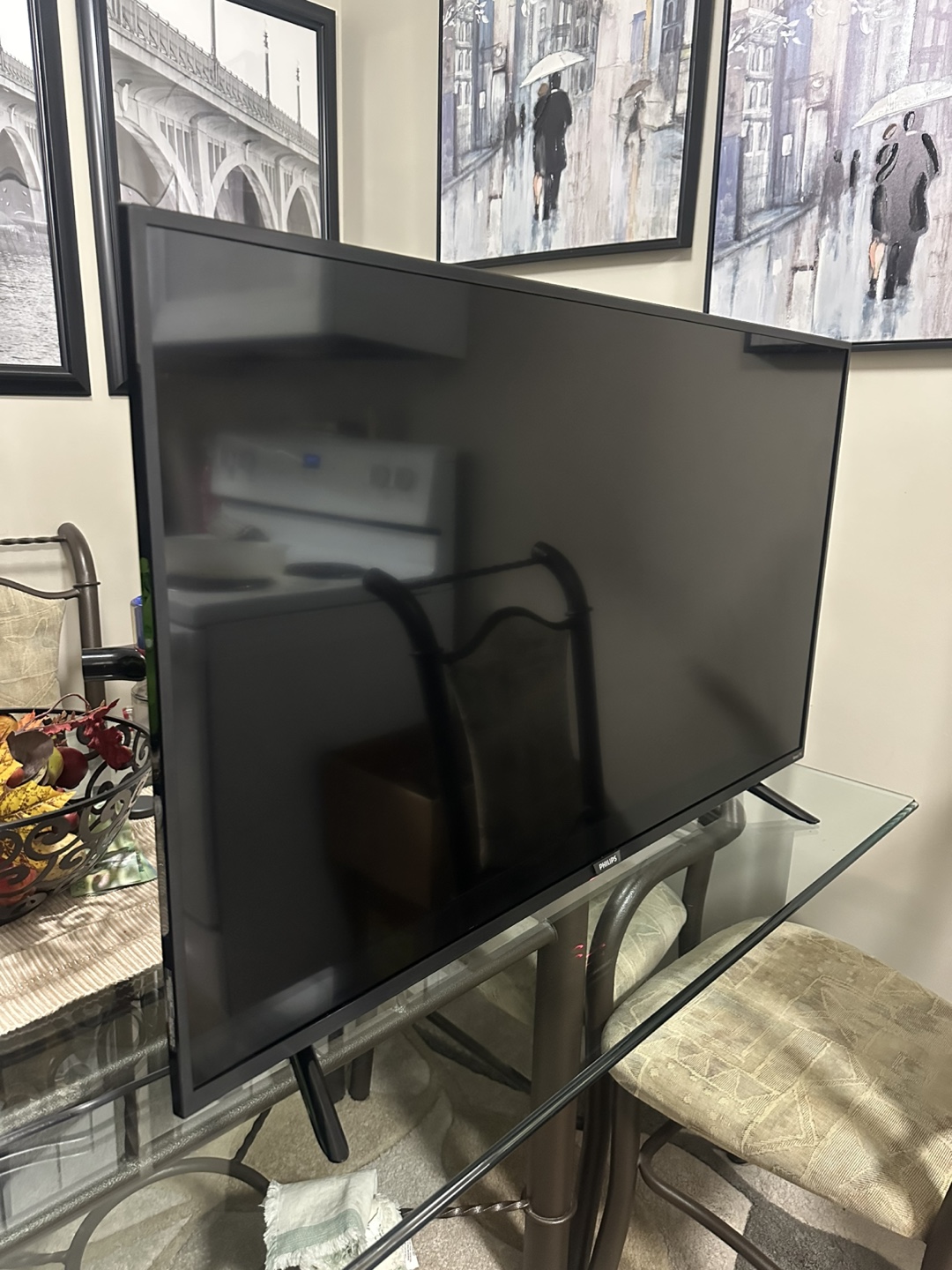 43-Inch Roku Smart TV – Like New! - photo 2