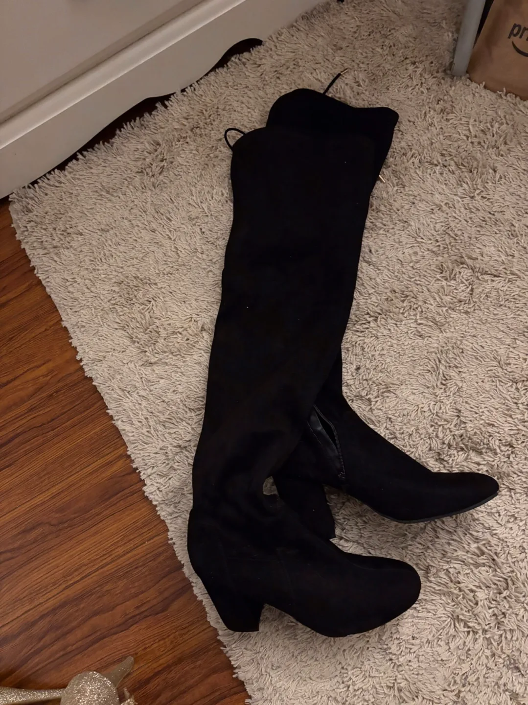 Black Thigh High velvet Boots image indicator(4)