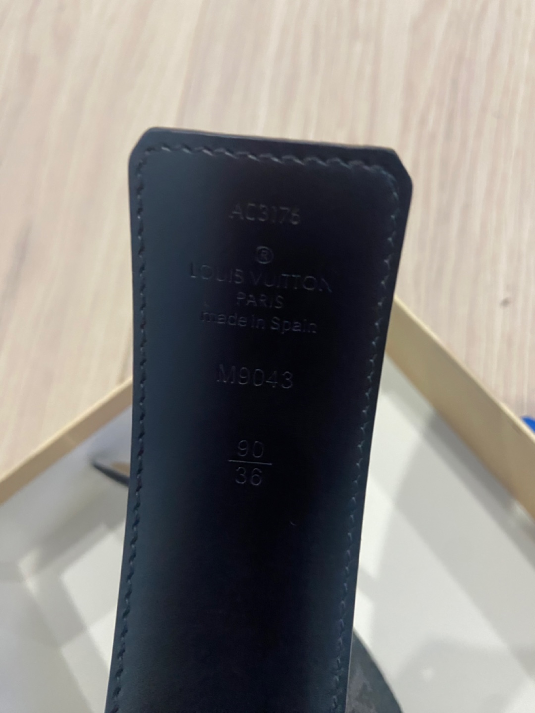 Louis Vuitton M9043 Belt Size 90/36 - photo 4