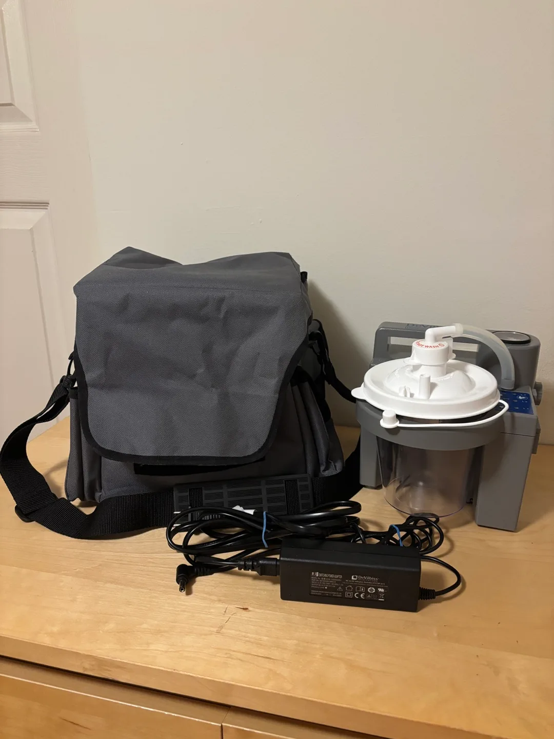 DeVilbiss Vacu-Aide Suction Unit (7305P-D) with 52x Yankauers thumbnail