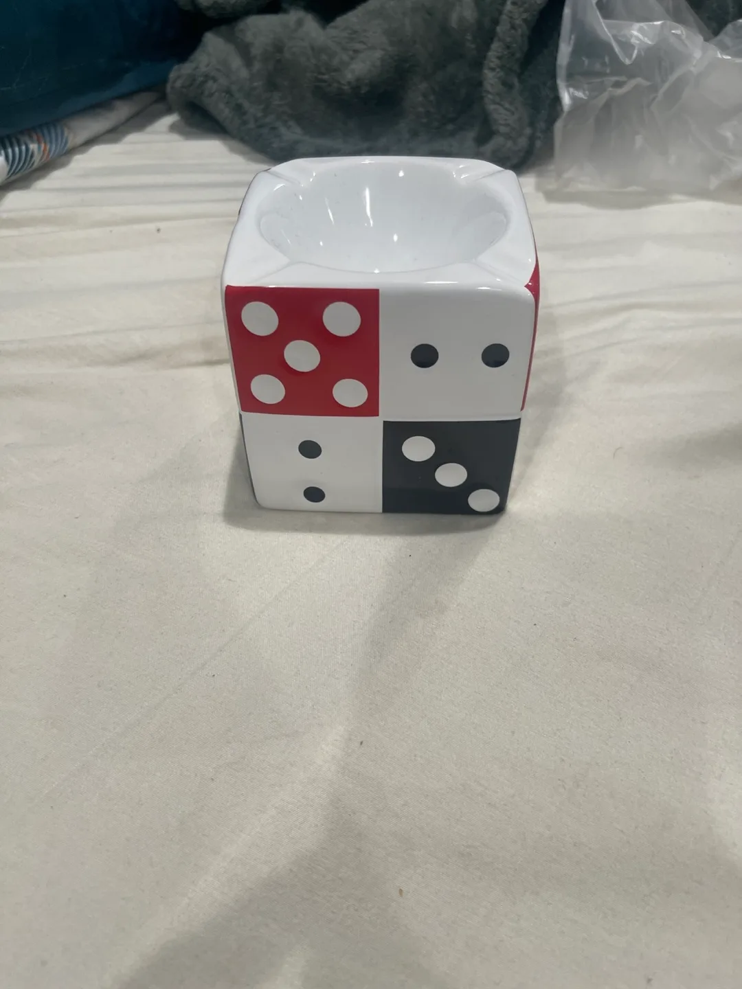 Dice Pattern Ashtray thumbnail