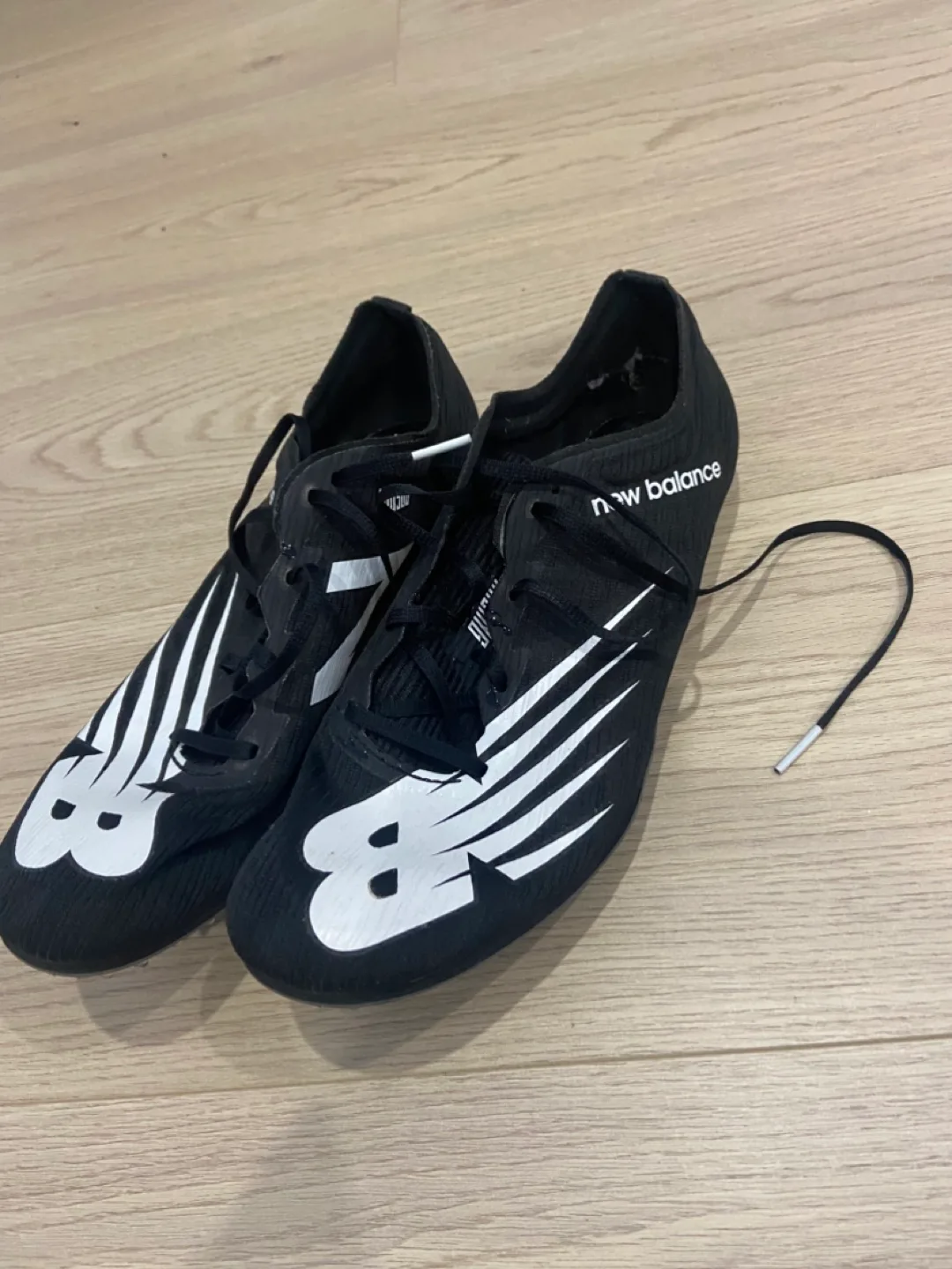 New Balance Track Spikes - Black & White thumbnail