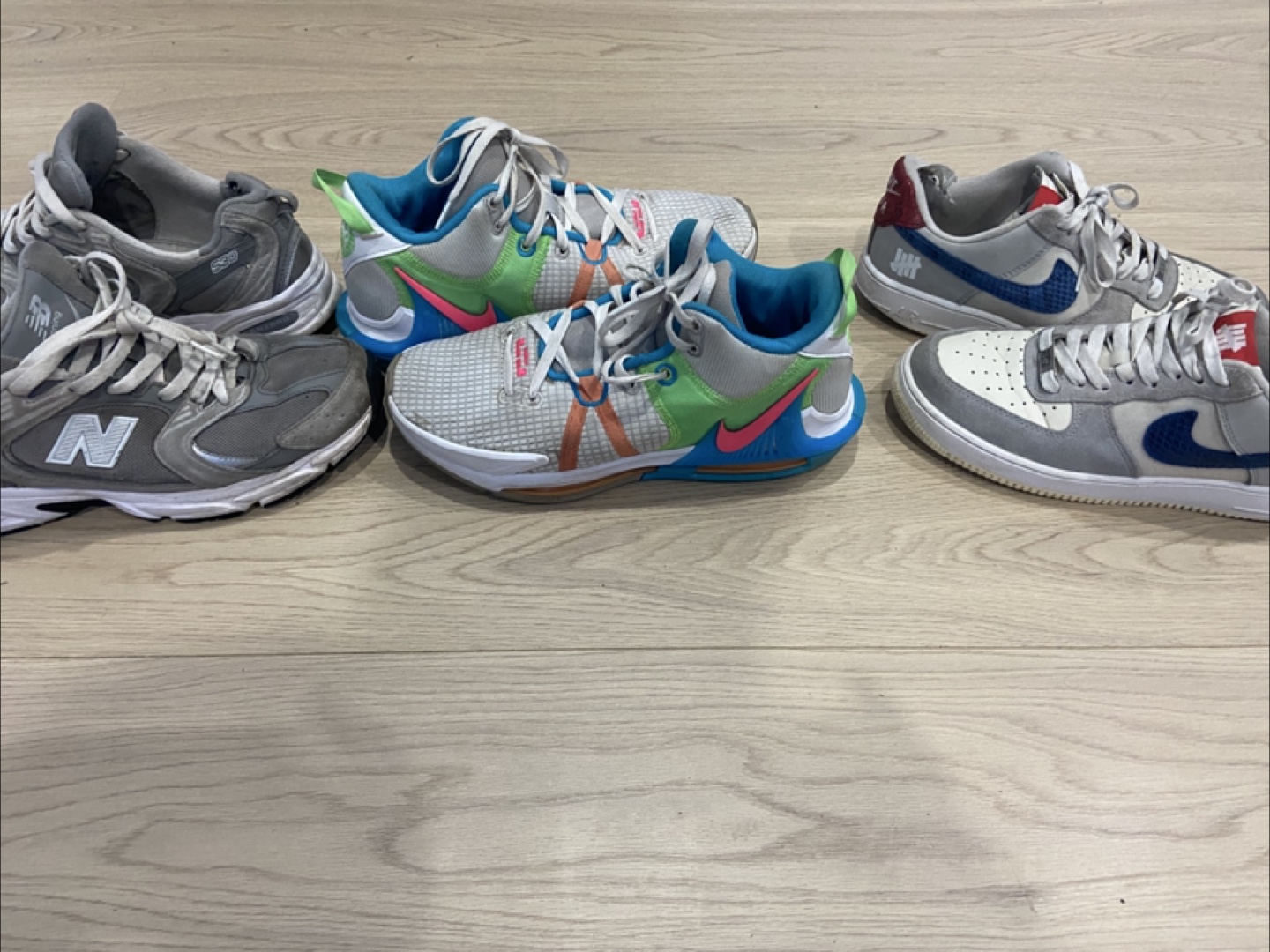 Mixed Lot: New Balance 530, Nike LeBron, Air Force 1