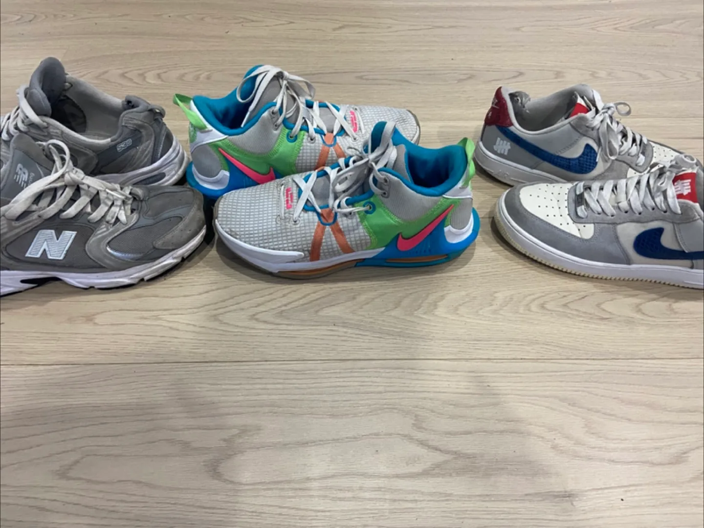 Mixed Lot: New Balance 530, Nike LeBron, Air Force 1 thumbnail
