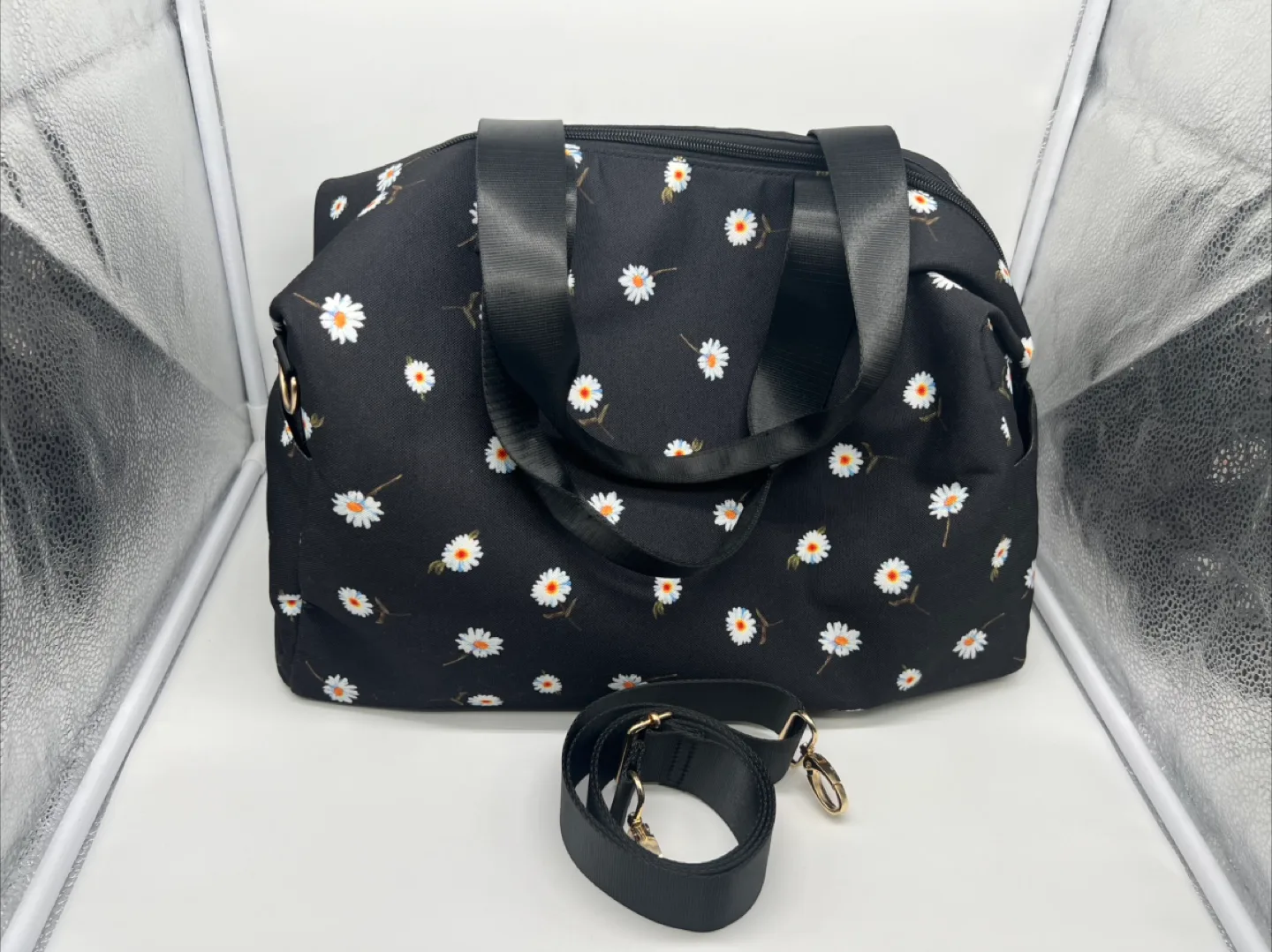 Alice + Olivia X FabFitFun Daisy Print Weekender Bag thumbnail