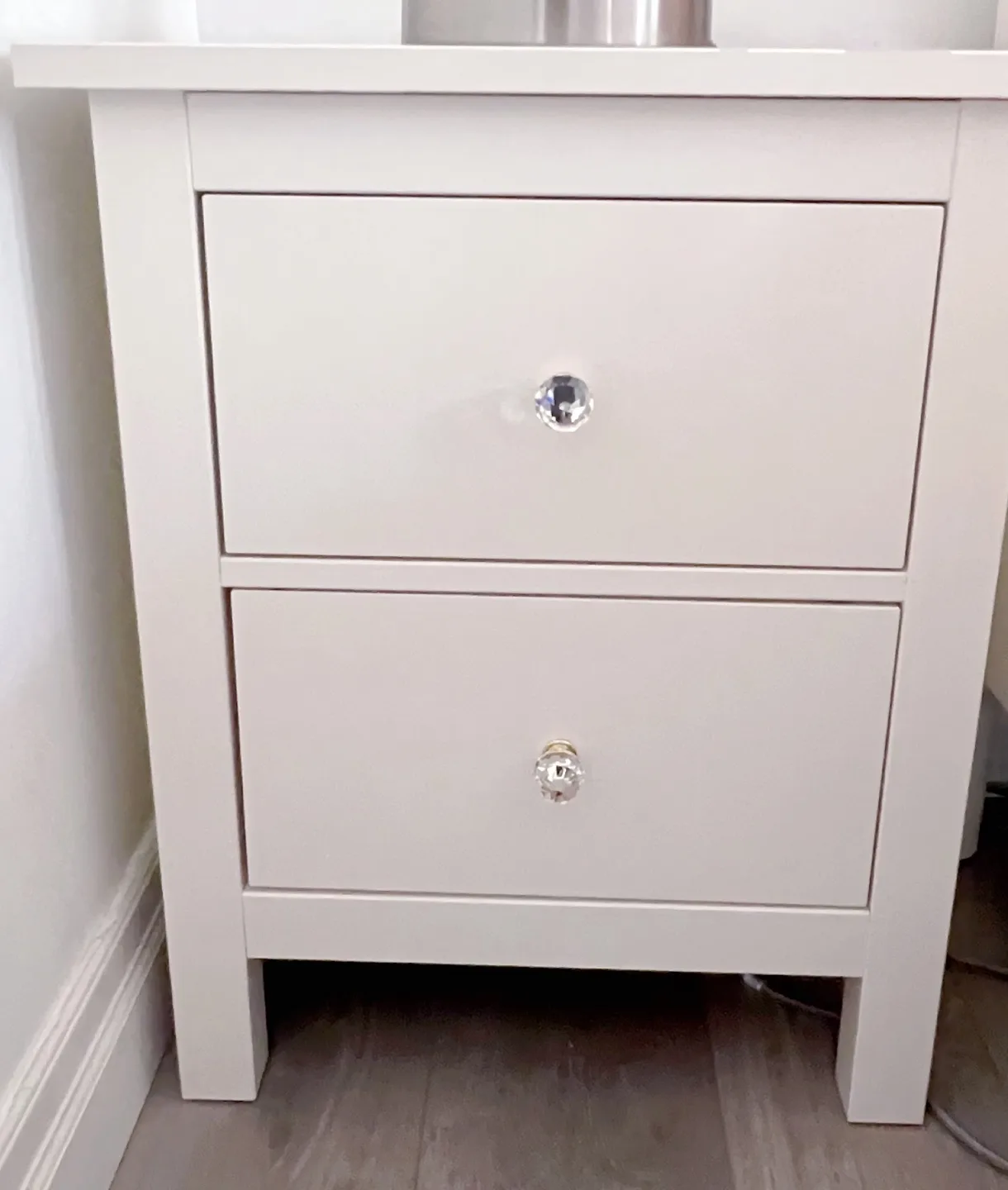 IKEA Hemnes 2-Drawer Nightstand thumbnail