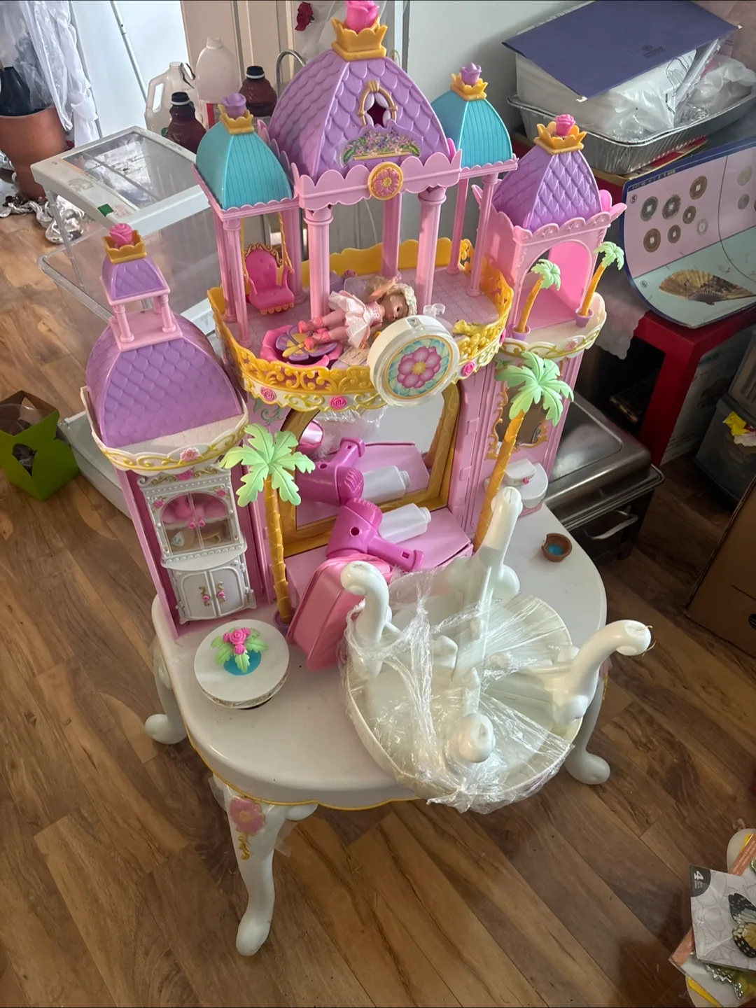 Barbie Island Princess Magical Castle Vanity image indicator(3)