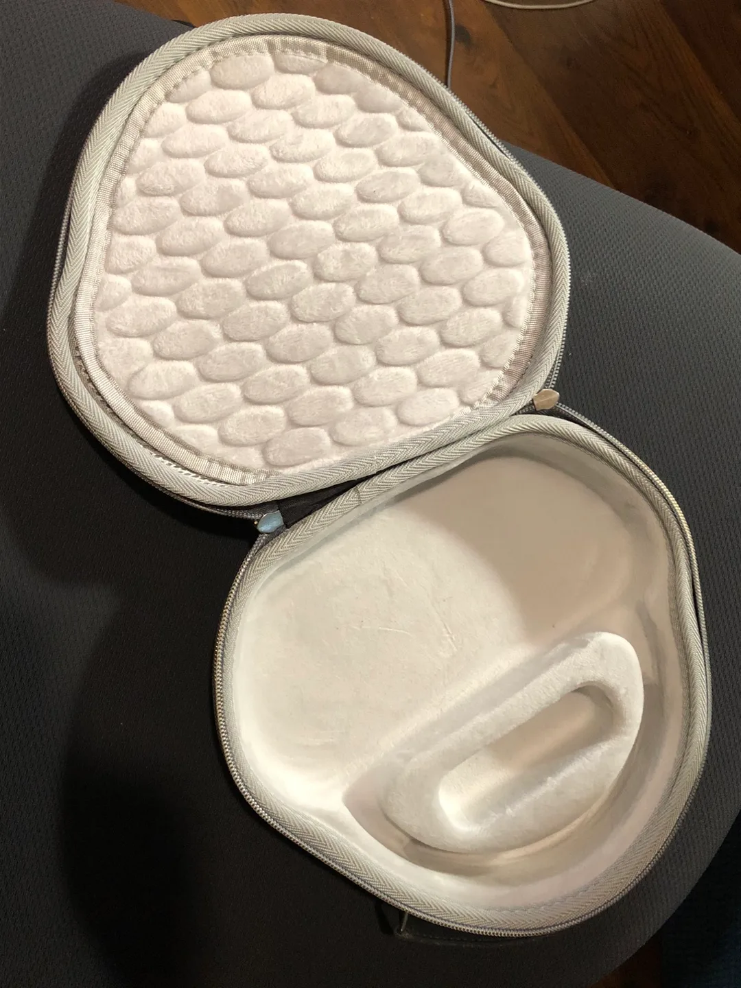 Protective case for Apple AirPods Pro Max! image indicator(3)