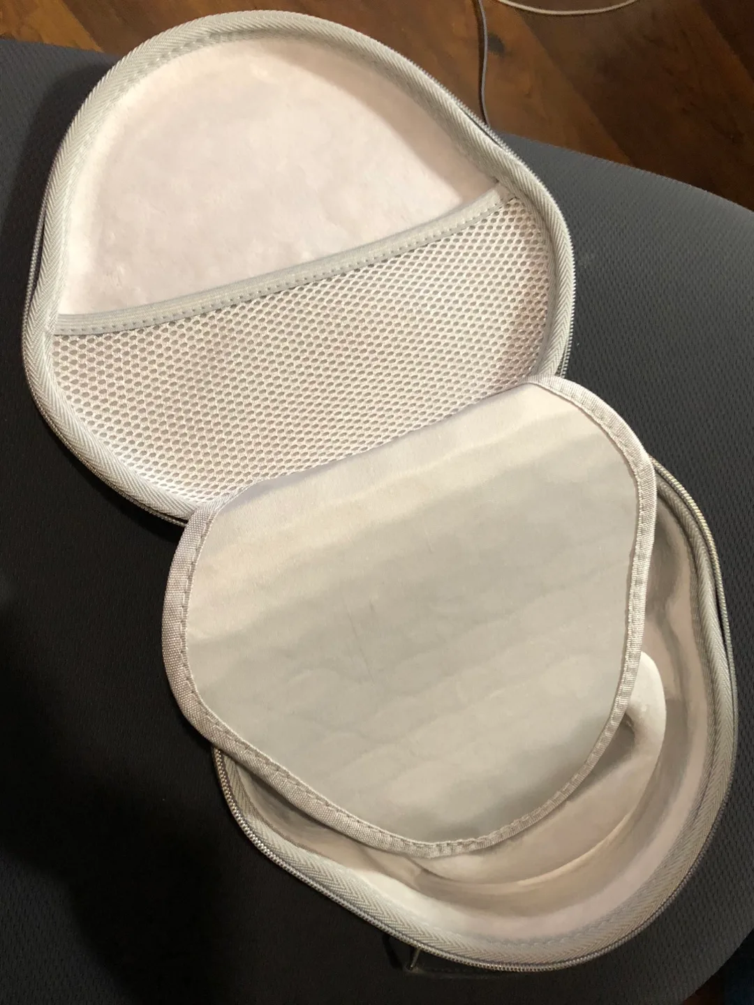 Protective case for Apple AirPods Pro Max! image indicator(4)