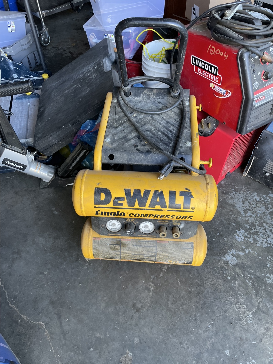 DeWalt Emglo Compressors - photo 2