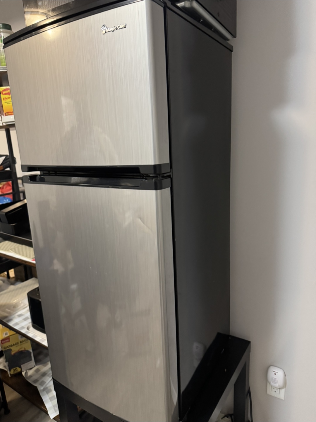 Magic Chef Compact Refrigerator - photo 2