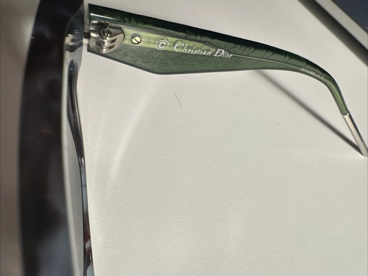 Christian Dior Sunglasses- free delivery image indicator(3)