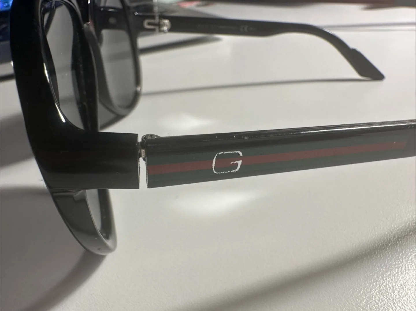 Gucci Black Sunglasses image indicator(3)