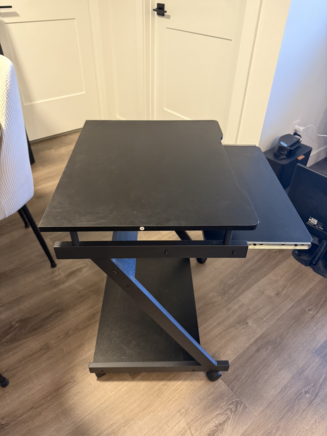 Black Rolling Computer Desk - photo 3