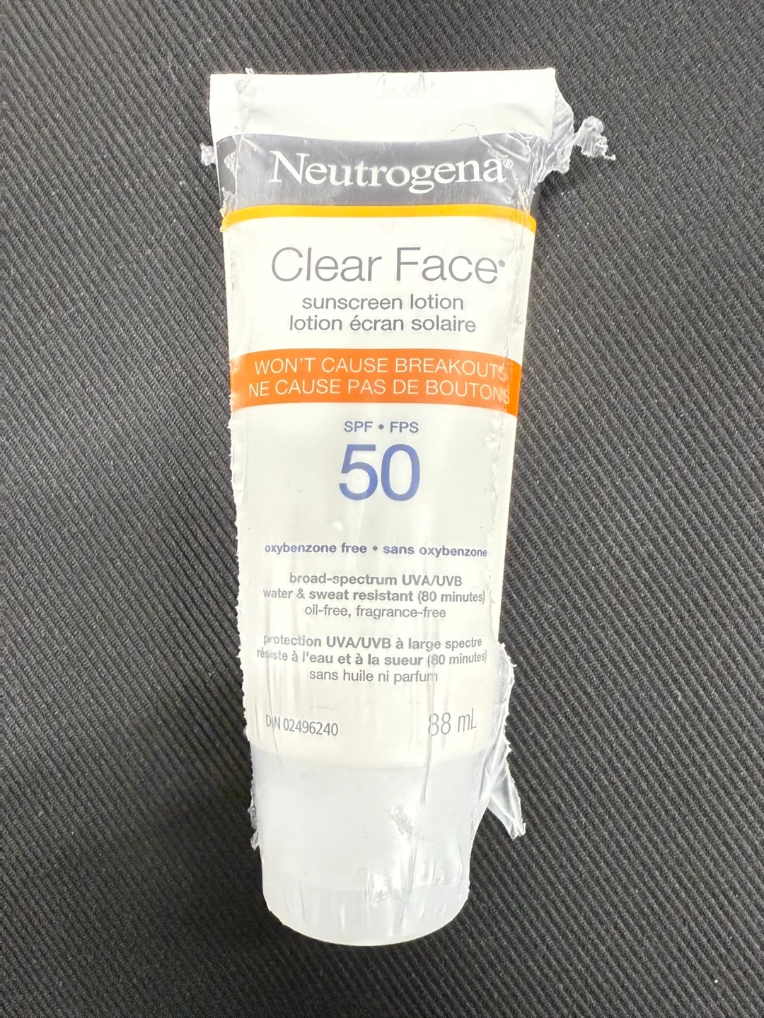 Neutrogena Clear Face Sunscreen Lotion SPF 50 - Brand New thumbnail