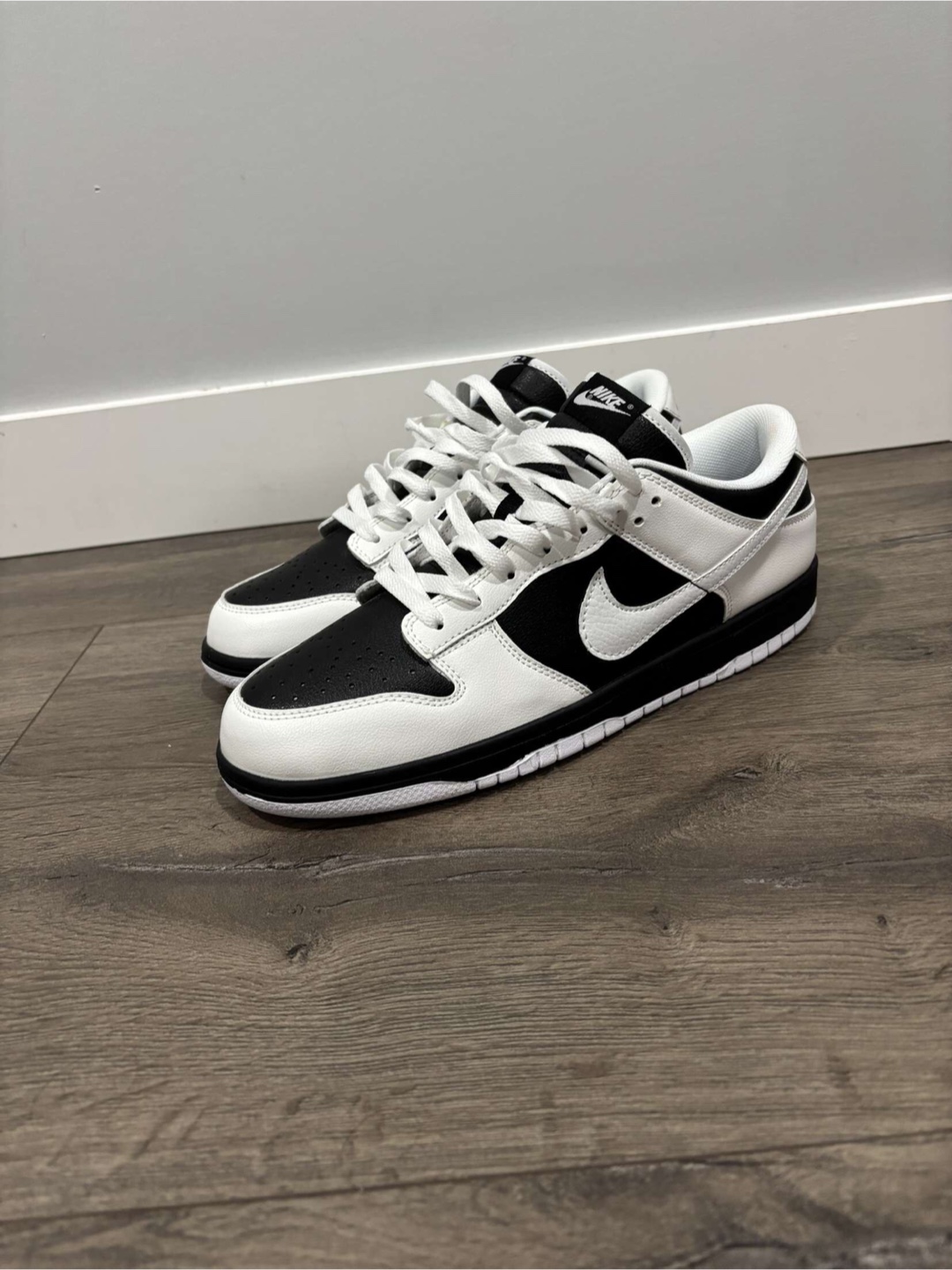Nike Dunk Low Panda - Black & White