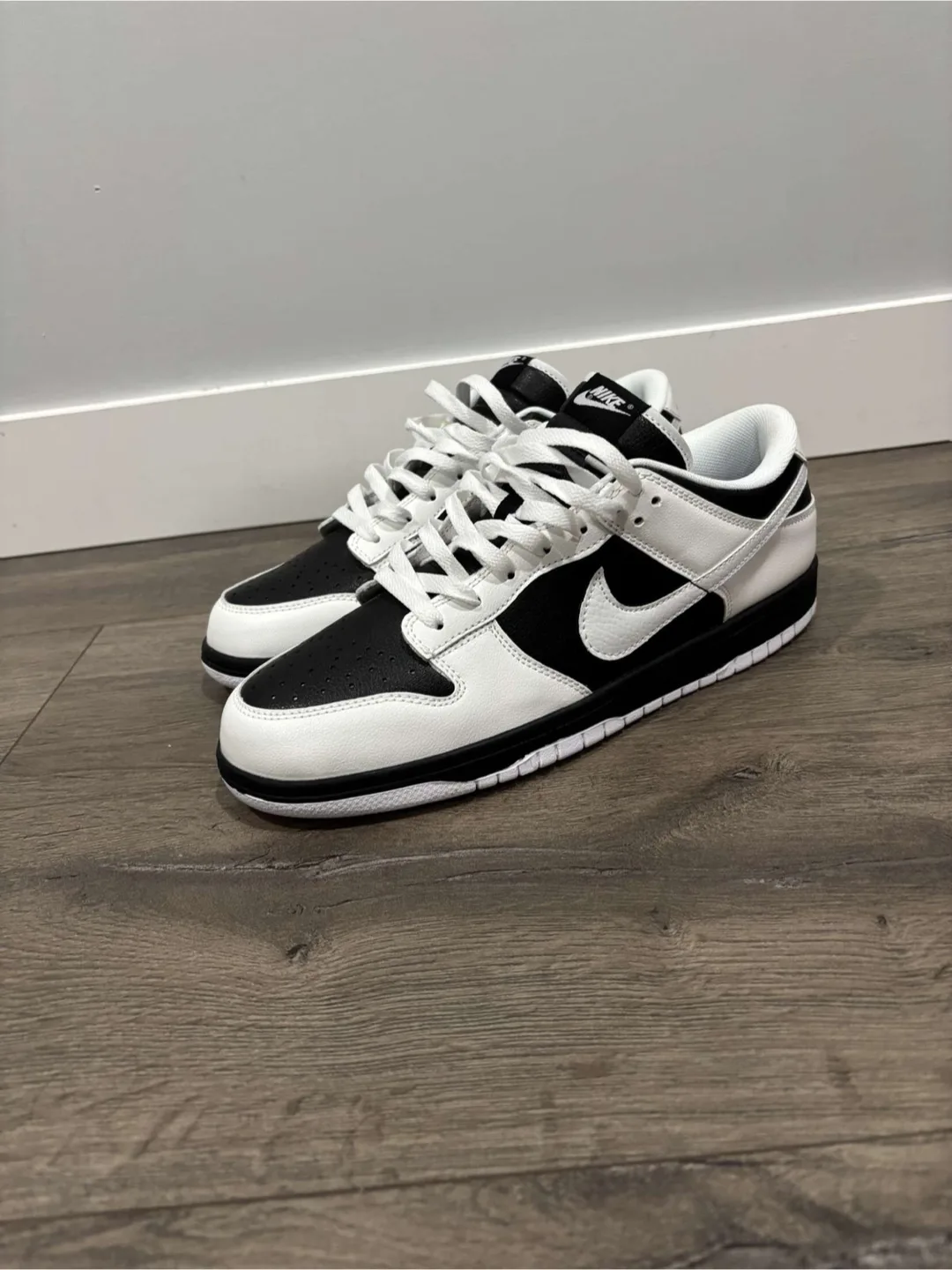 Nike Dunk Low Panda - Black & White thumbnail